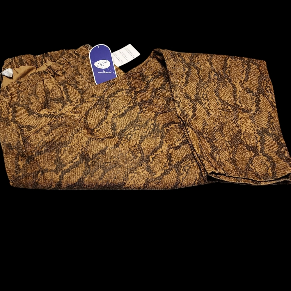 DG2 Diana Gilman DownTime Crop Brown leopard print Jeggings 3XT